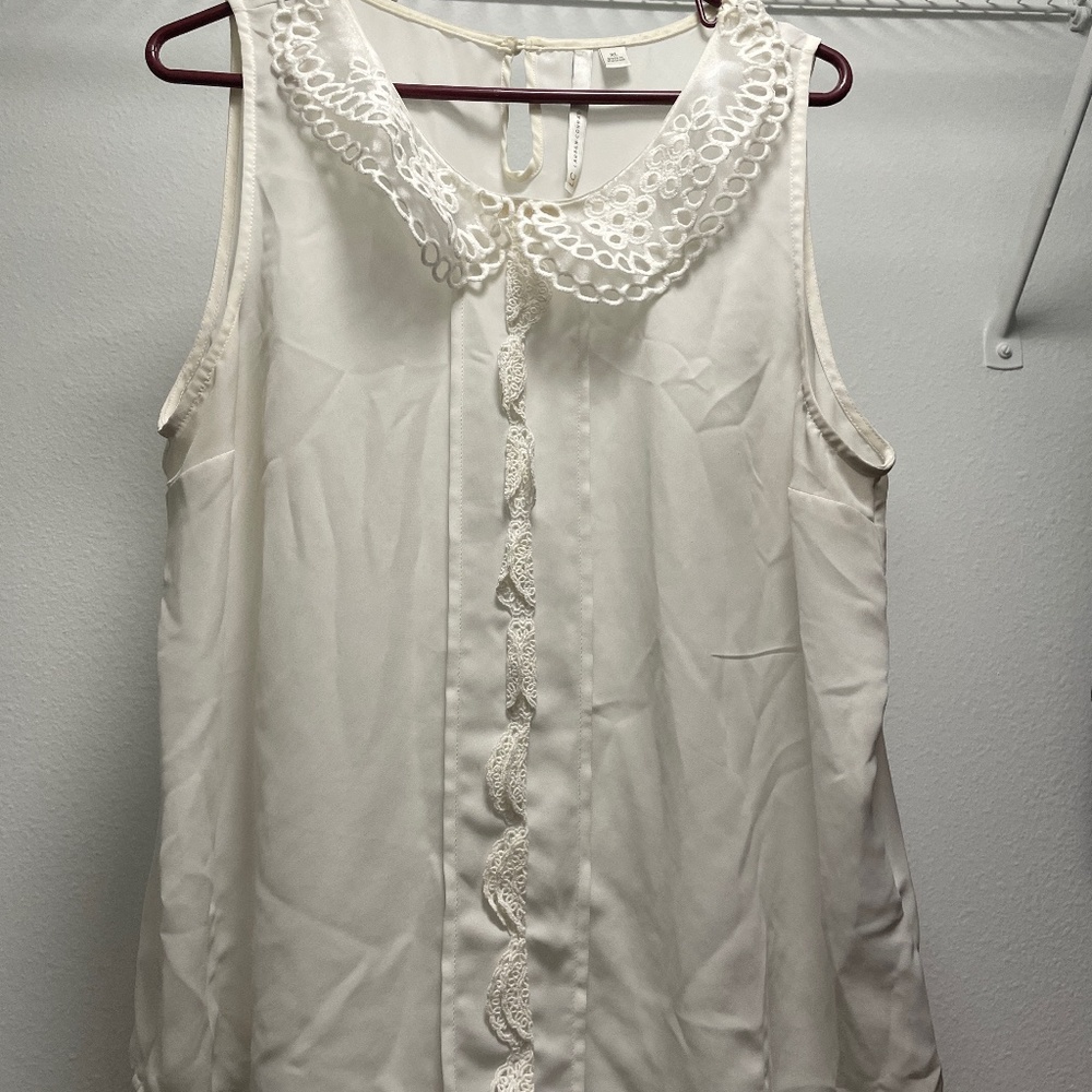 Lauren Conrad blouse